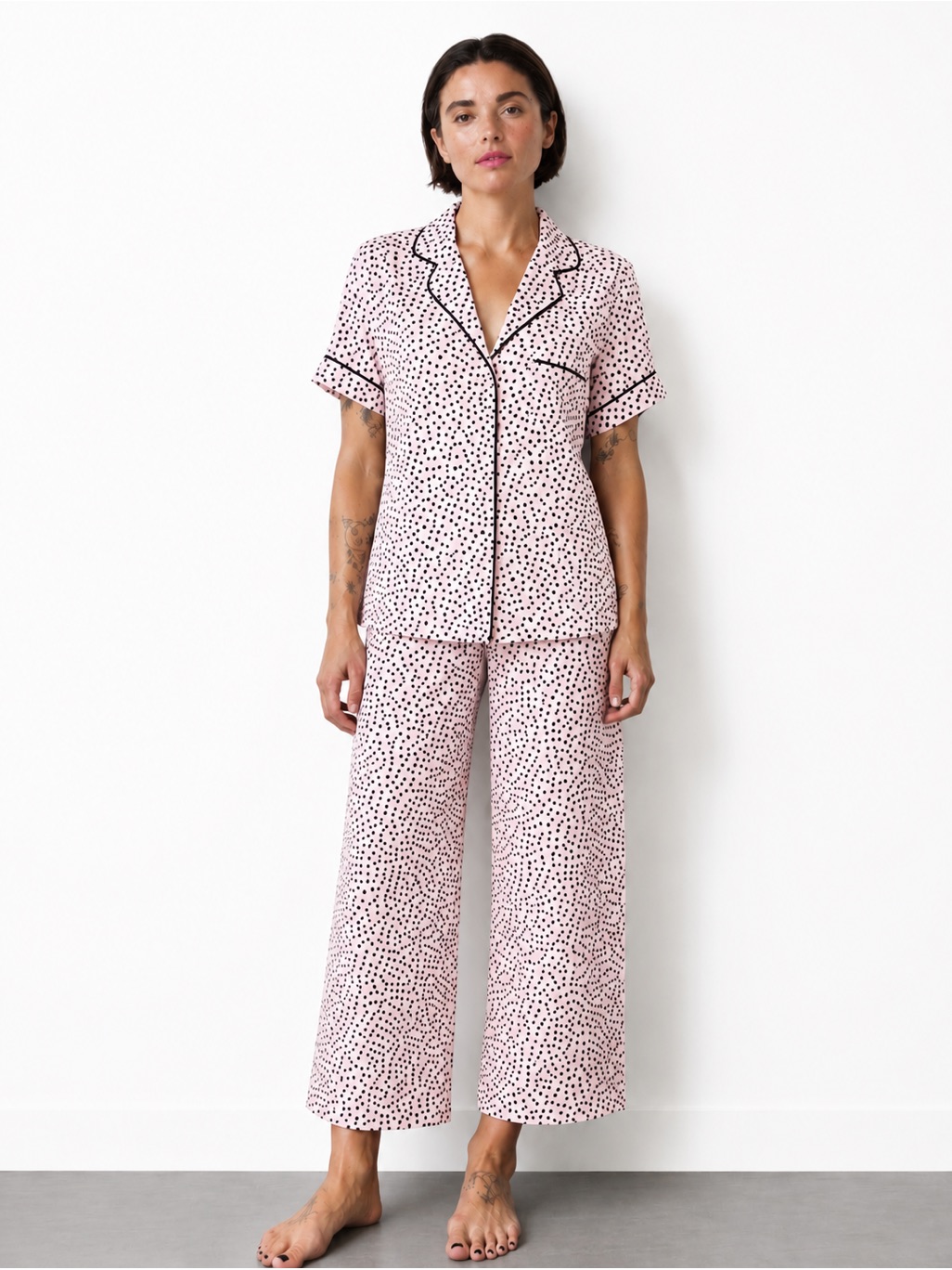 Kate Spade Pajamas, Top And Pants- Pink & Black Polka Dots. Sz M